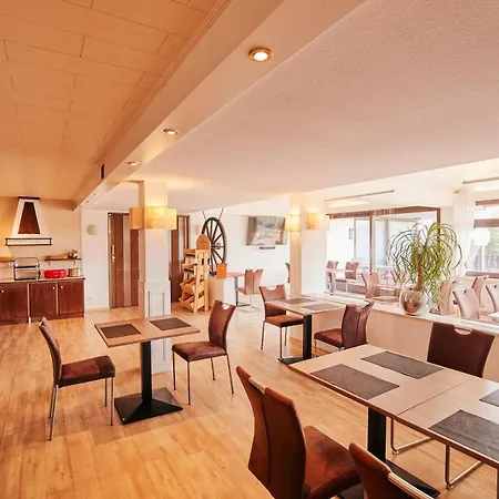 Hotel Parc Fermé Am Nürburgring 3*