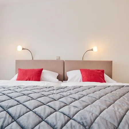 Hotel Parc Ferme 3*